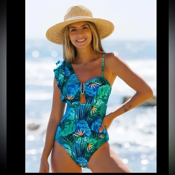 ‼️Final price Leaves print full coverage one pieceruffle shoulder swimsuit